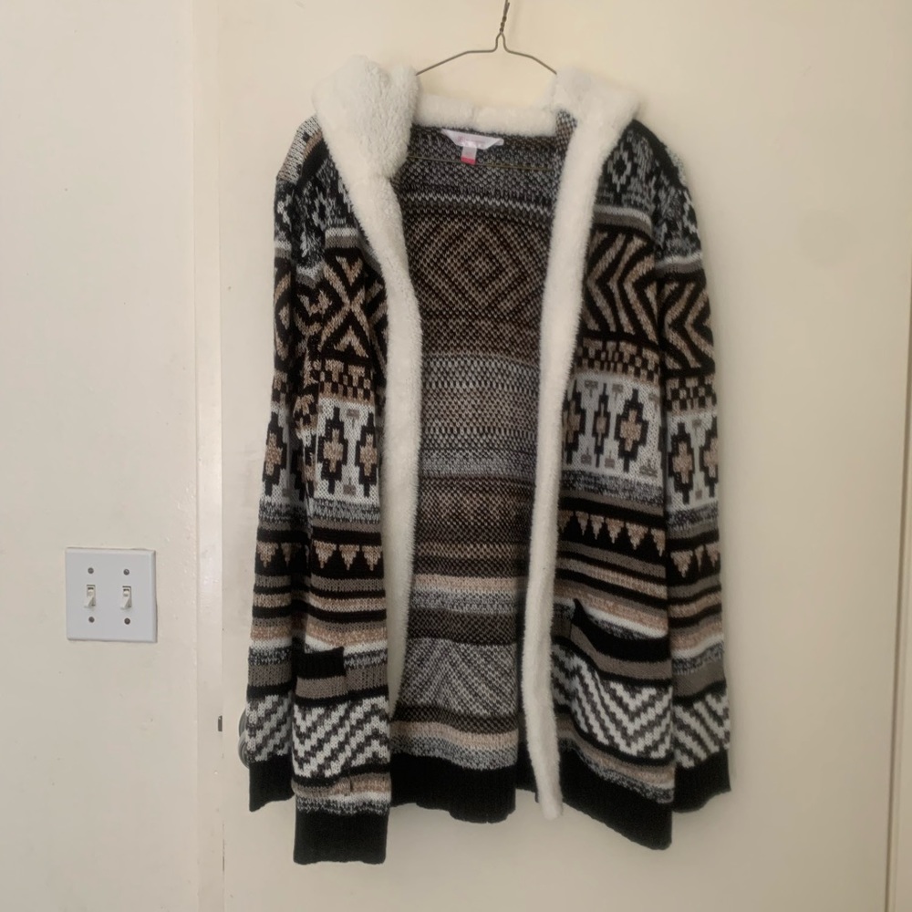 Cardigan sweater